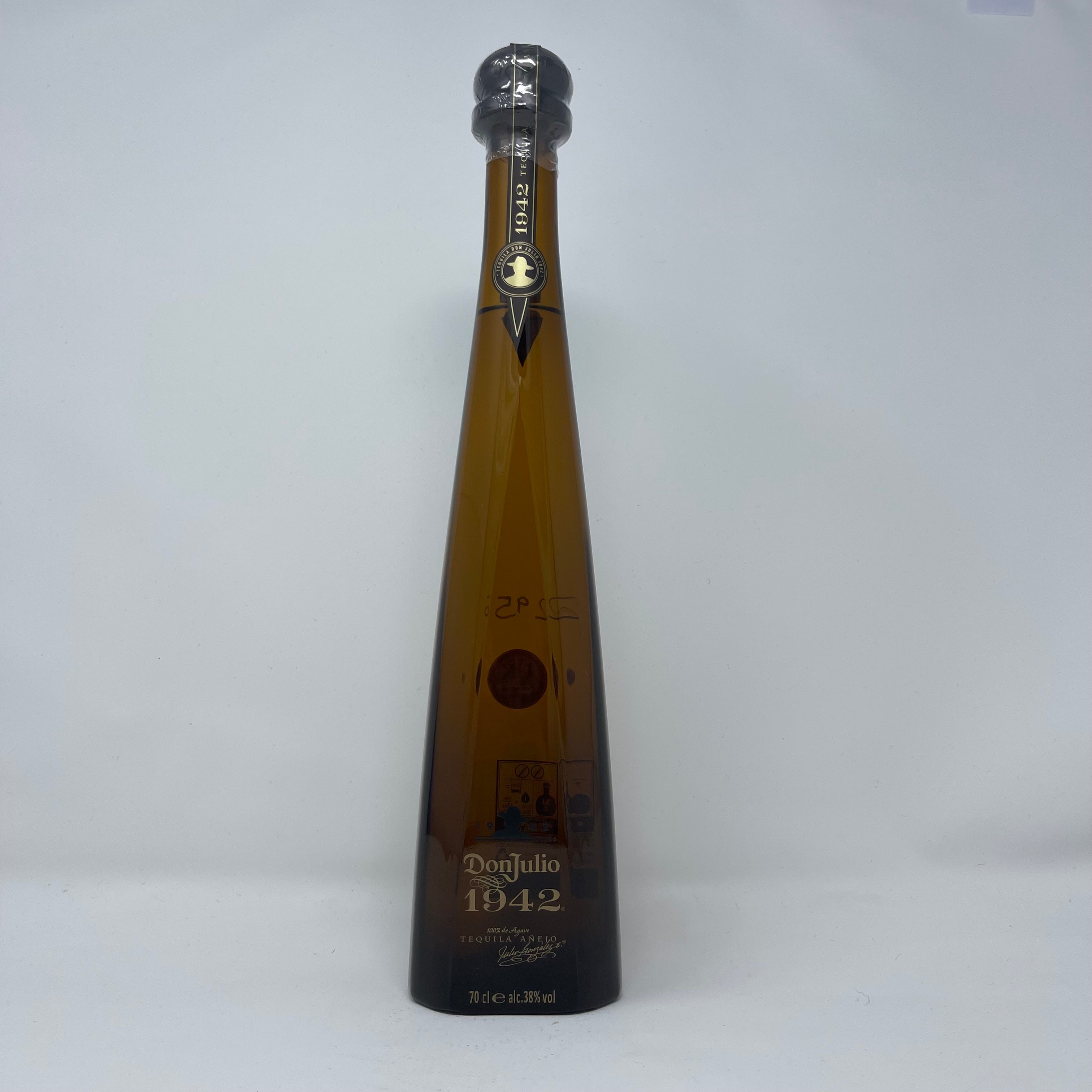 ドンフリオ1942 (箱ダメージ有り)瓶にダメージ有 ドン フリオ 1942 テキーラ 750ml 38％ 正規品 箱入り メキシコ
